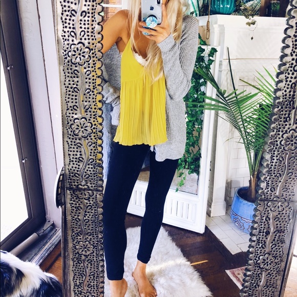 Forever 21 Tops - ☀️ Yellow Dazed Dainty Chiffon Top  A48